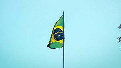 Uma democracia menor