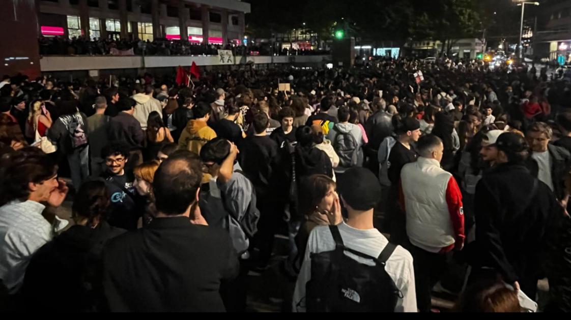 Egoístas nas tendas, polícias de vendas, rentistas nas vivendas e fascistas com agendas