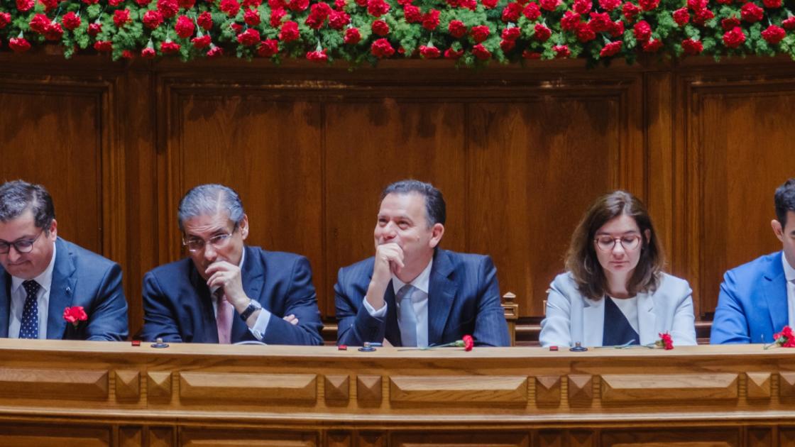 Luís e a Ópera dos Três Vinténs