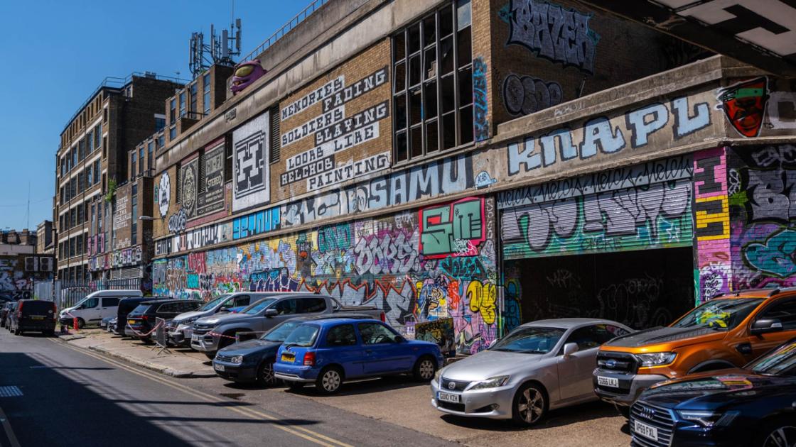 Da Rua dos Tijolos às ruas da amargura