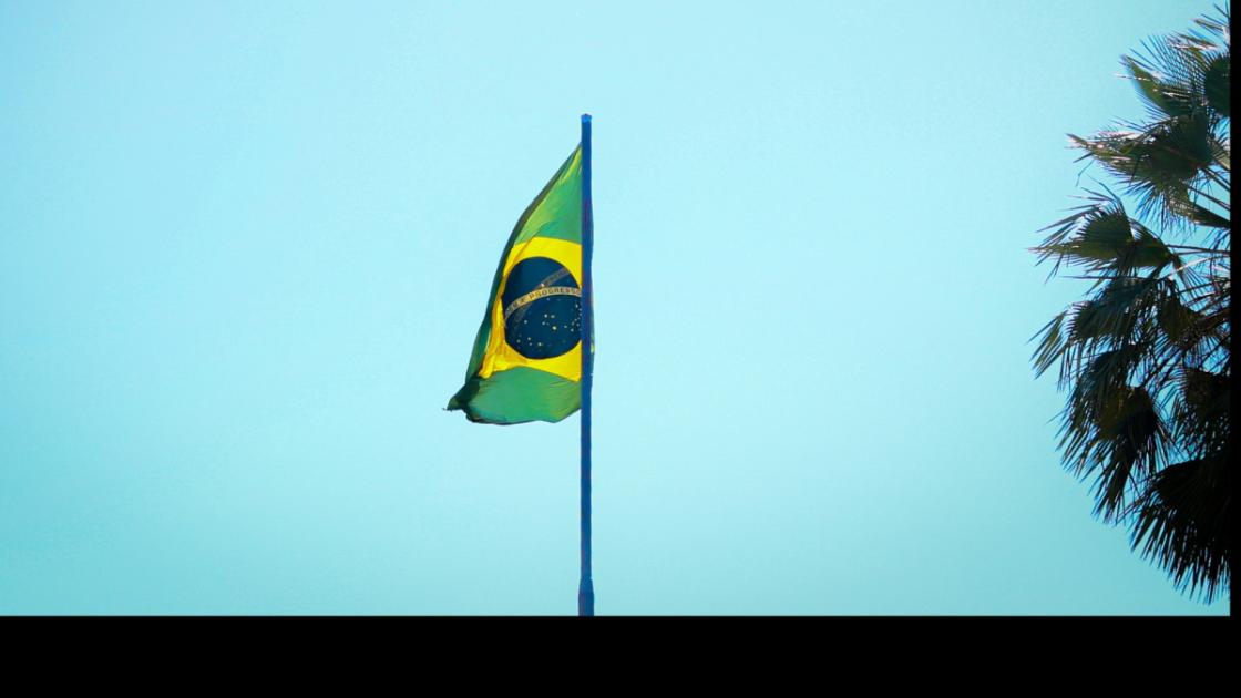 Uma democracia menor